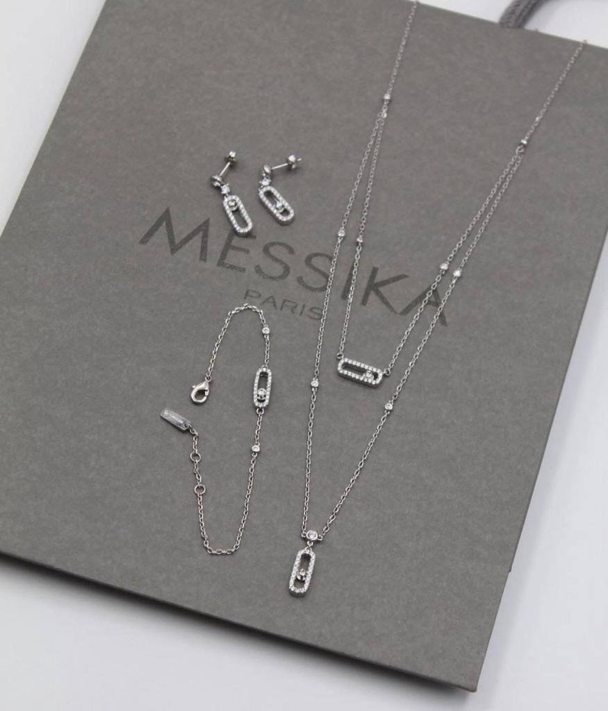 MESSIKA SET

MASTER💫✨

190 DHS 🇦🇪

WITH BOX AND PAPER BAG🎁🛍️

Zain89
♥️♥️♥️