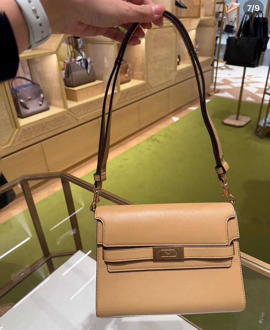 Master Bags
++++++ 
For Price 👇 WTSP Text Zain 0568585901

Zain142
♥️♥️♥️