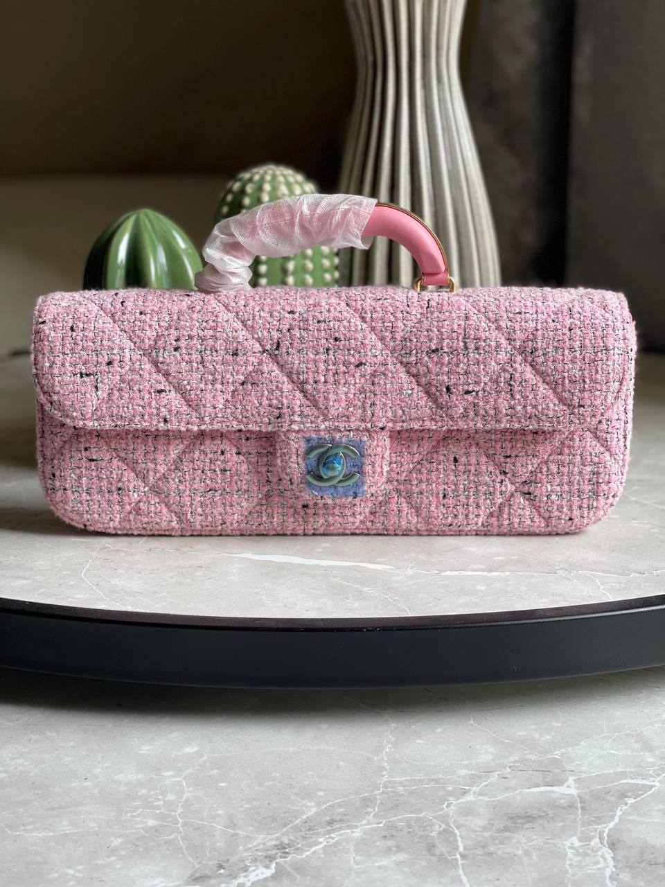 CHANEL✨
Size: 30Cm 💥
Available original box 📦 
With full packing 🎀🎀
Super high quality 💥💥
For Price 👇 WTSP Text Zain 0568585901
0507557372
0544061607

Zain283
♥️♥️♥️