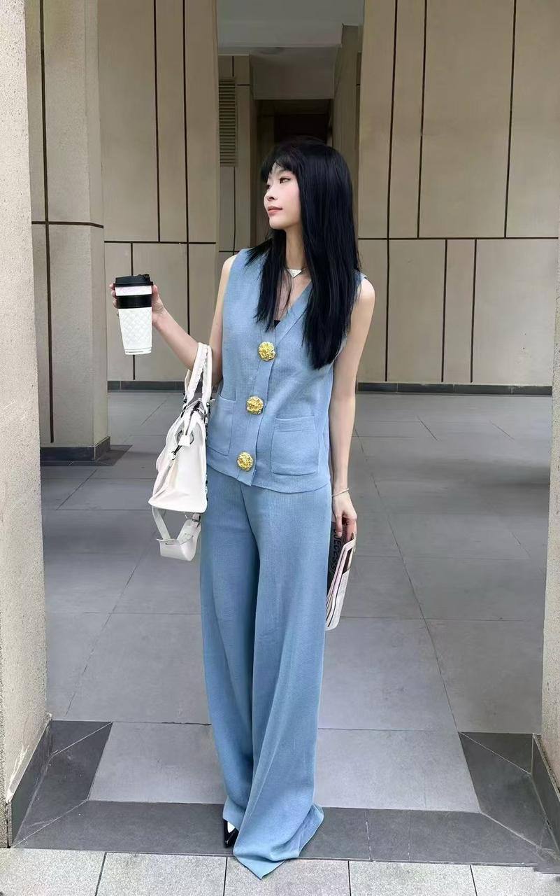 Now offer 
One set 
90 dhs🪙

Zain138
♥️♥️♥️