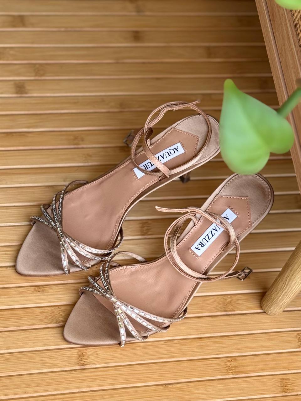 Aquazzura
Super Master
𝗦𝗶𝘇𝗲: 𝟯𝟲 𝘁𝗼 𝟰𝟭
490 dhs🌺

Zain178
♥️♥️♥️