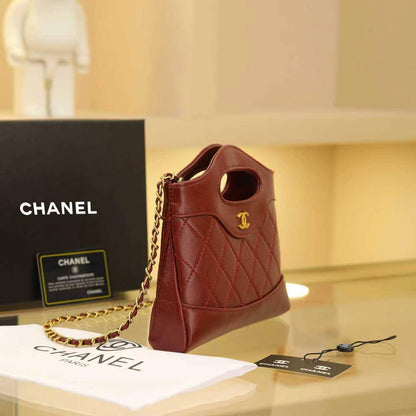💗 Chanel Nano
1⃣️ First quality +🎁
Size: 21 * 19 * 4 cm
90 dhs❣️
with box🎁

Zain115
♥️♥️♥️