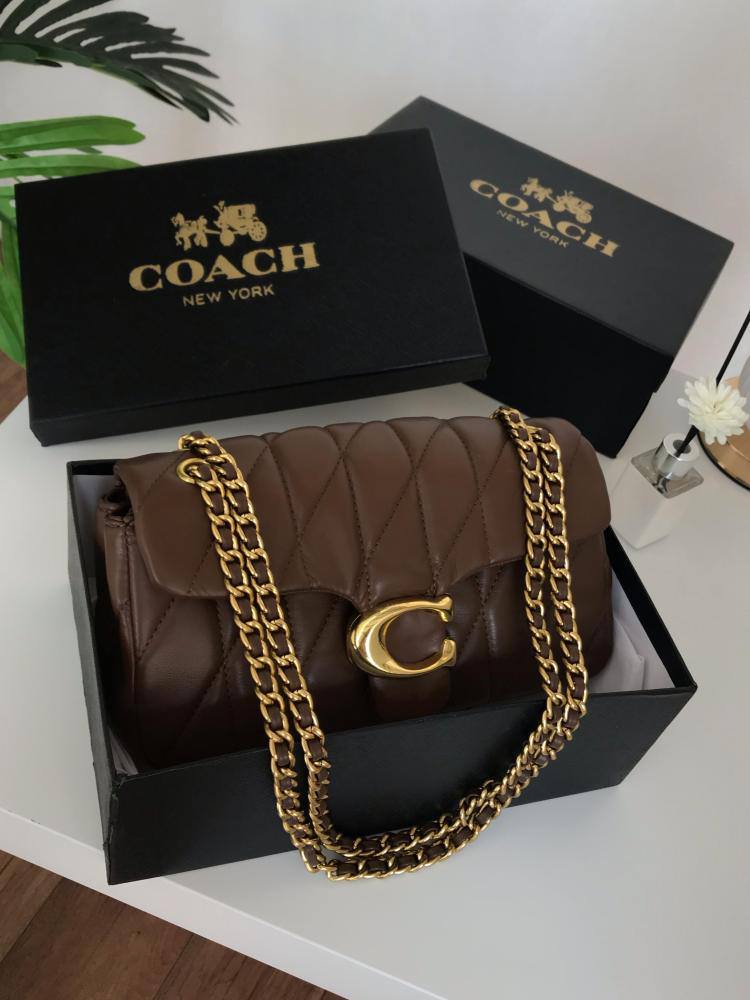 Coach 
100 dhs🇦🇪🇦🇪

with box
size 25×8×15cm

Zain42
♥️♥️♥️