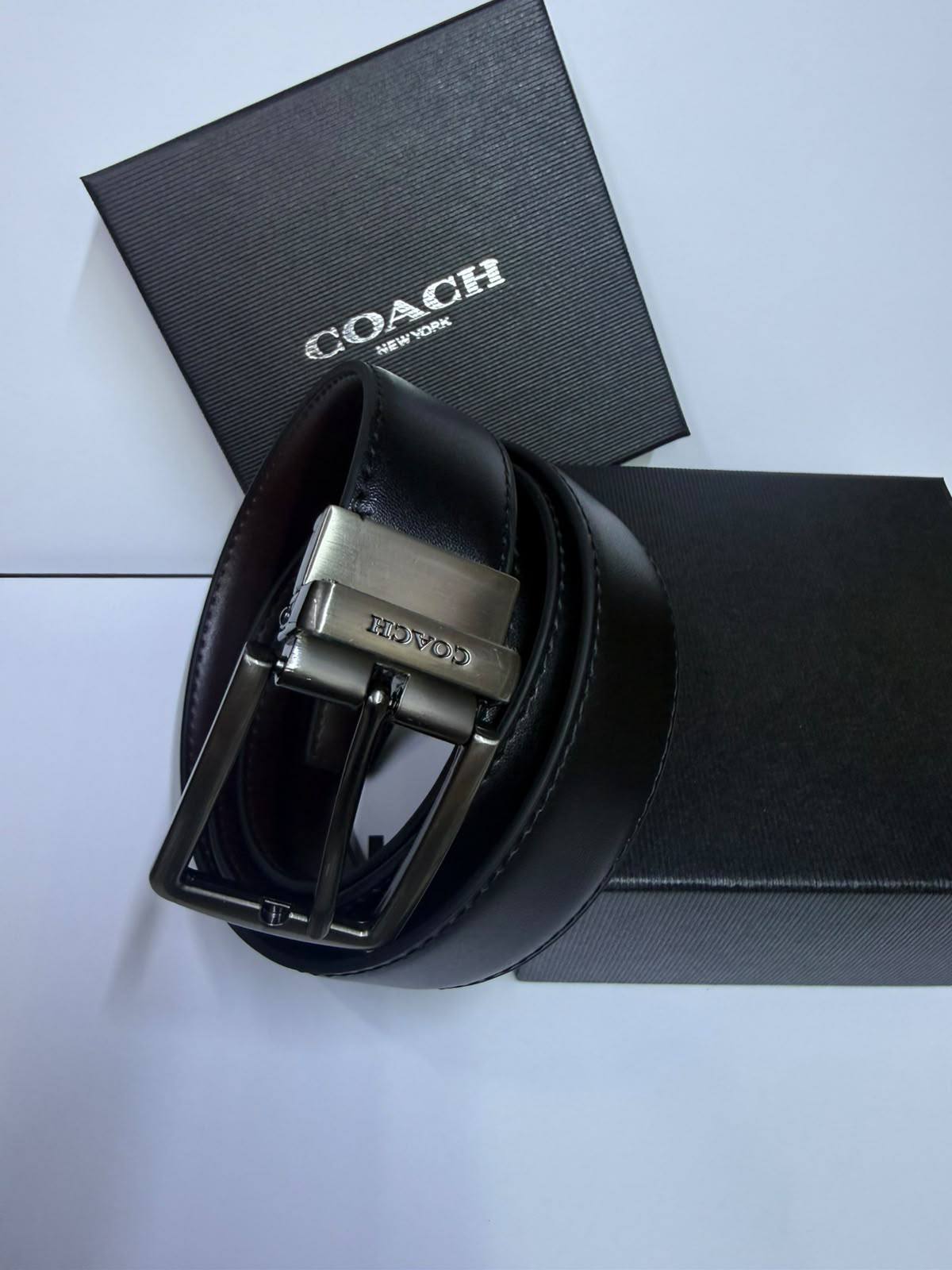 Men belts

With box 
50 dhs🇦🇪🇦🇪🇦🇪

Zain93
♥️♥️♥️