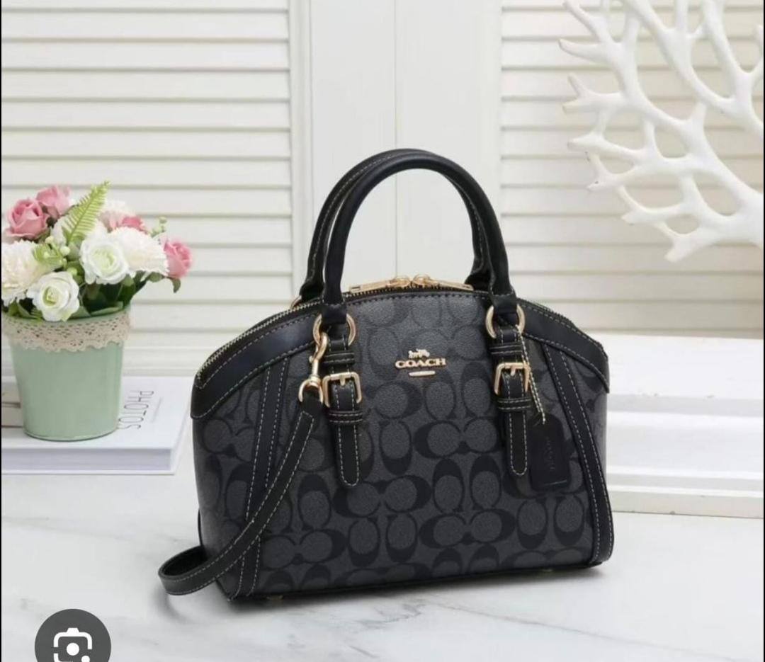 AVAILABLE
 COACH 

GOOD QUALITY 🎁 
WITHOUT BOX 🎁 
115 dhs🇦🇪🇦🇪

Zain169
♥️♥️♥️