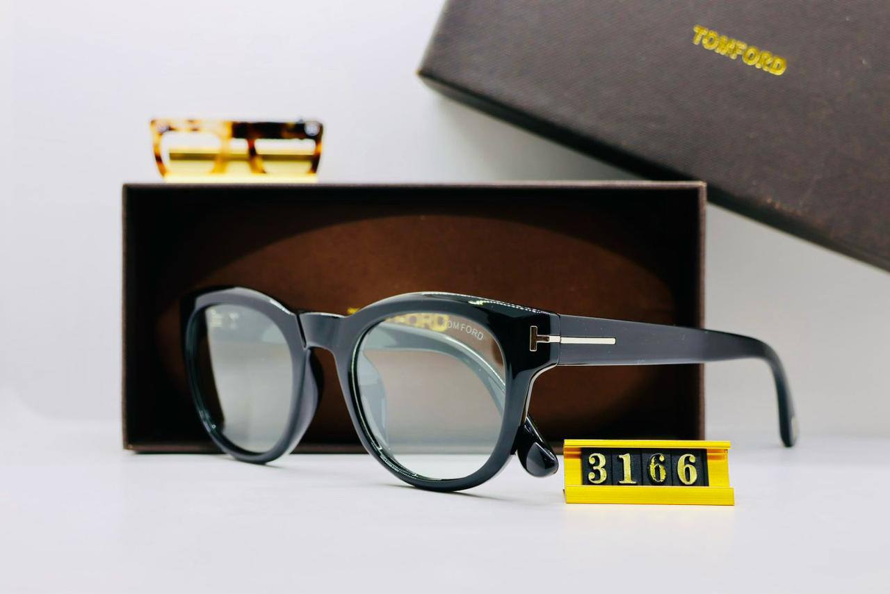 Tom Ford
60 dhs🌺

Zain29
♥️♥️♥️