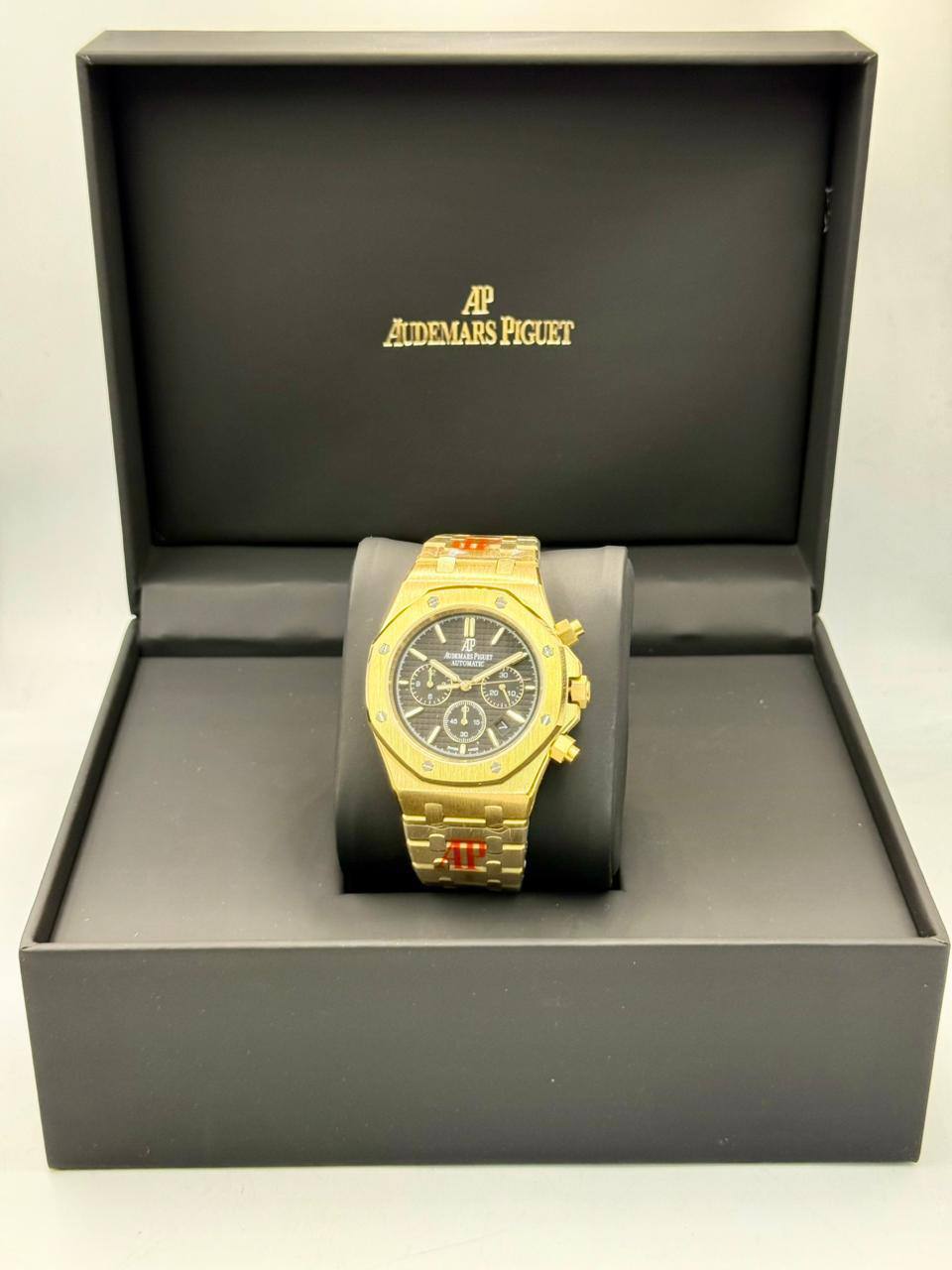 AP Men
*Master quality*🔥
330 dhs❣️

Zain08
♥️♥️♥️
