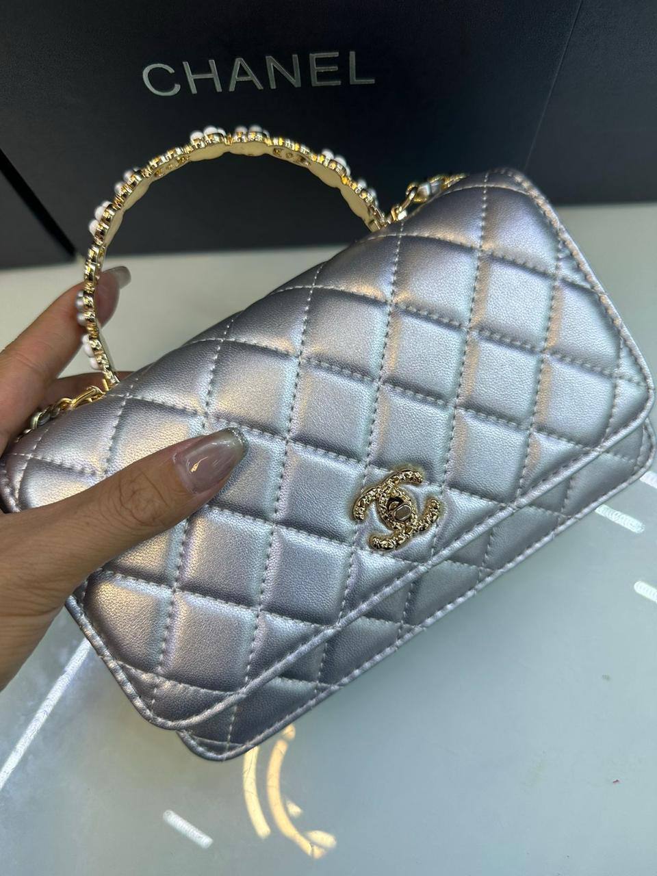 CHANEL
100 dhs🪙🌨️

with box
🎁🎁🎁

Zain90
♥️♥️♥️