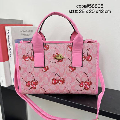 COACH ᴏɴ ᴛʜᴇ ɢᴏ
ᴍɪɴɪ ᴛᴏᴛᴇʙᴀɢ CHERRY ᴘʀɪɴᴛ
ᴢɪᴘᴘᴇʀ ᴛʏᴘᴇ
ᴡɪᴛʜ ʟᴏɴɢ ʙᴇʟᴛ sᴛʀᴀᴘ
sɪᴢᴇ : 28 cm

65 dhs🪙🌨️

Zain31
♥️♥️♥️