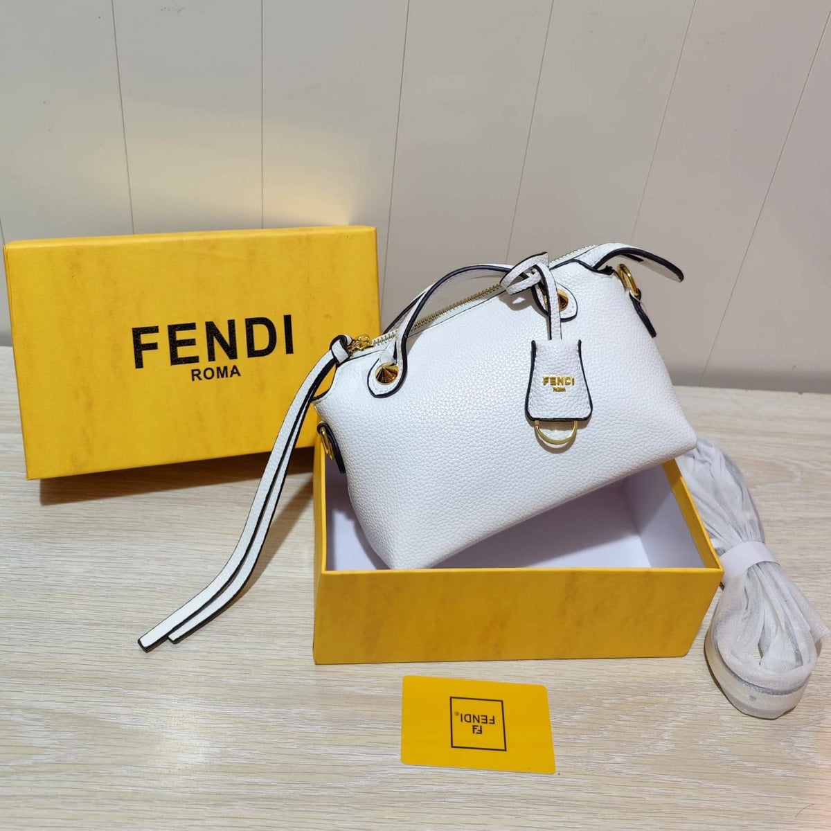 Mixed bags
Fendi
Dior
Chanel
YSL

95 dhs🇦🇪🇦🇪

Withbox
high quality

Zain26
♥️♥️♥️