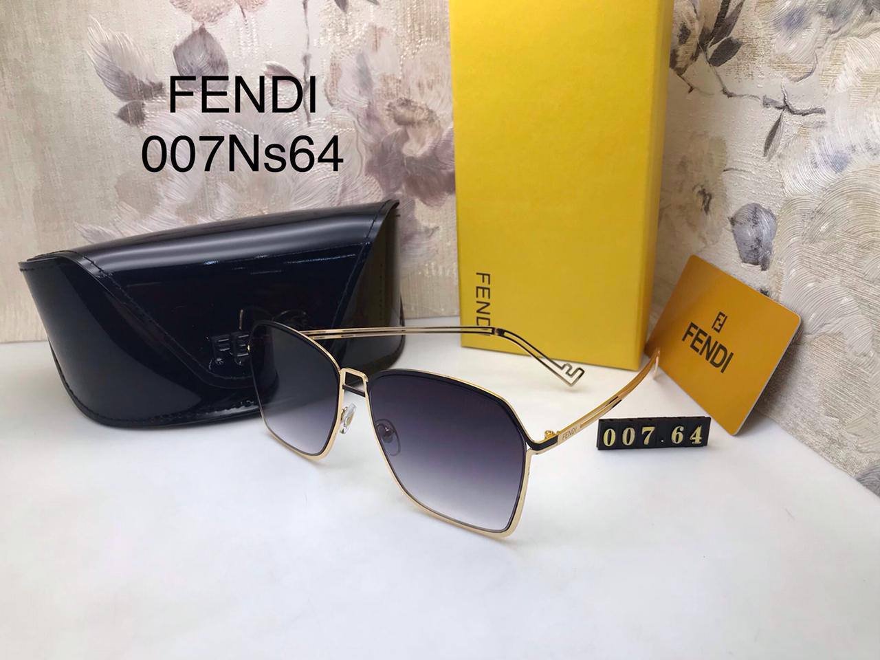 Sunglasses
Prada - Fendi
70 dhs🪙💕

Zain126
♥️♥️♥️