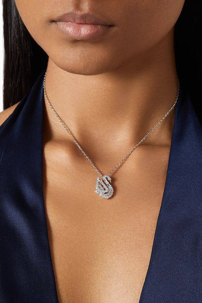 SWAROVSKI 
Necklace 😍
Master quality 💯
With normal boxes 🗃️ 
50 dhs✅

With master box 📦 
90 dhs✅

Zain216
♥️♥️♥️