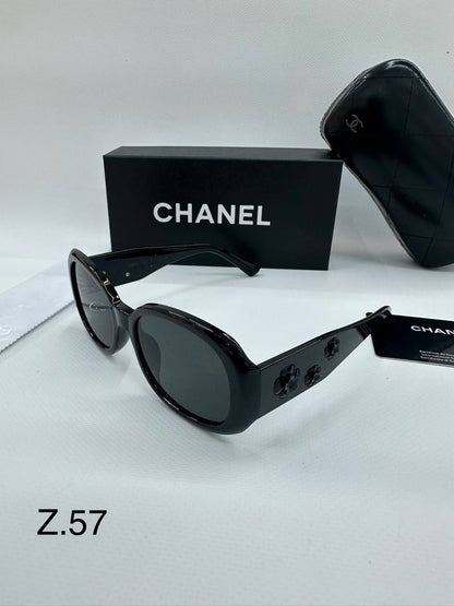 CHANEL
Sunglasses 💥
Copy 1️⃣ 
good quality 💯
With original boxes  🗃️ 
60 dhs✅

Zain216
♥️♥️♥️