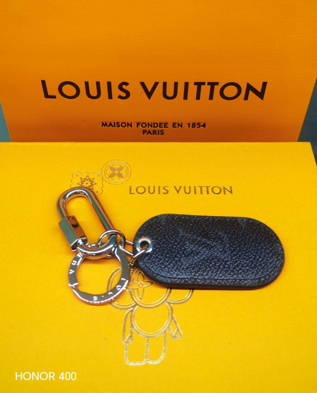 Key chain

80 dhs 

With good branded box
🎁🎁🎁

Zain122
♥️♥️♥️