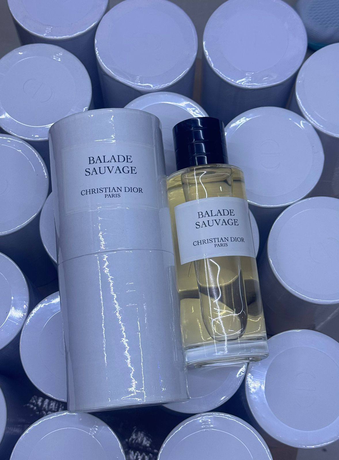 Dior 250 ml 
80 dhs🪙🌨️

Zain238
♥️♥️♥️