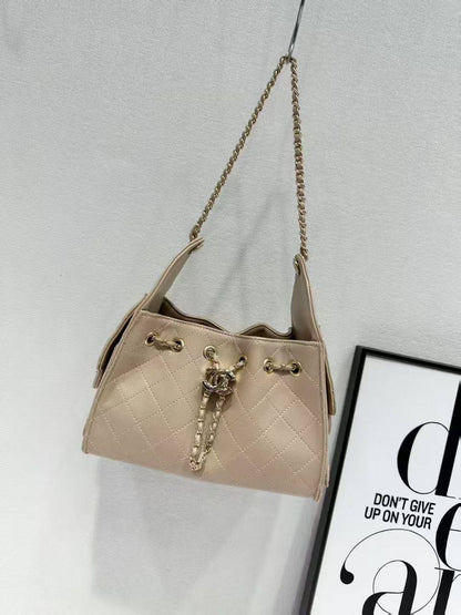 Chanel

Withbox

115 dhs🇦🇪🇦🇪


Zain143
♥️♥️♥️