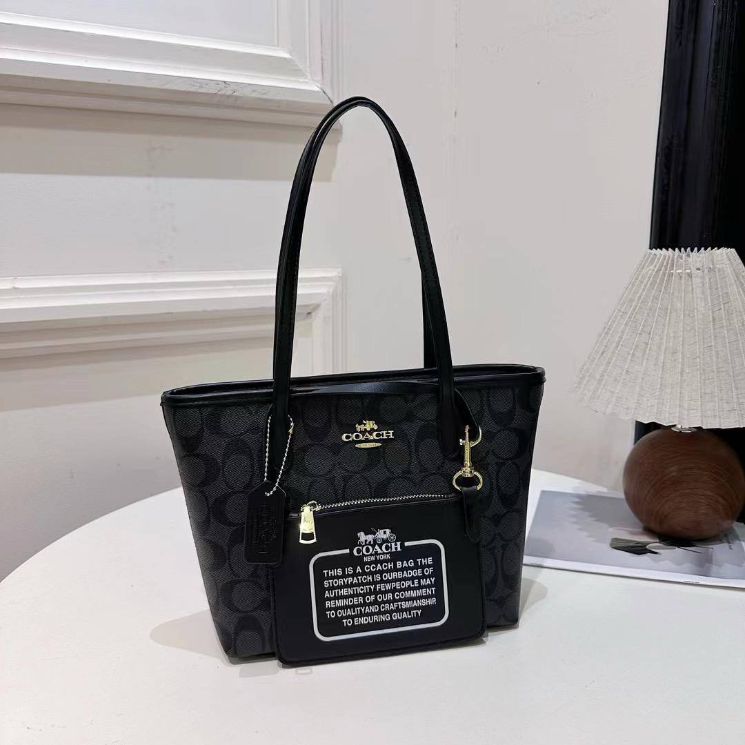 COACH
👑Good  QUALITY 
SIZE：31
80 dhs🪙💕

Zain04
♥️♥️♥️