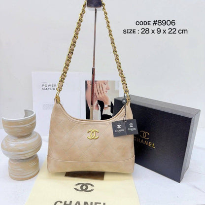CHANEL ʟᴏᴏᴘ ʜᴏʙᴏ
sʜᴏᴜʟᴅᴇʀ ʙᴀɢ
ǫᴜɪʟᴛᴇᴅ ʟᴀᴍʙsᴋɪɴ
ɢʟᴏssʏ ʟᴇᴀᴛʜᴇʀ
ʜᴀs ɢᴏʟᴅ ᴄʜᴀɪɴ ʙᴇʟᴛ
ᴀɴᴅ ʟᴏɴɢ ʙᴇʟᴛ sᴛʀᴀᴘ
ɢᴏʟᴅ ʜᴀʀᴅᴡᴀʀᴇ
sɪᴢᴇ : 28 cm
ᴡɪᴛʜ BOX
🎁🎁🎁

80 dhs🌺

Zain31