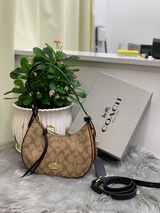 Coach
90 dhs🪙🌨️

Zain244
♥️♥️♥️