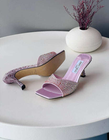 JIMMY CHOO 🩷💜
Size 36_41
Super high quality
450 dhs✅

Zain176
♥️♥️♥️