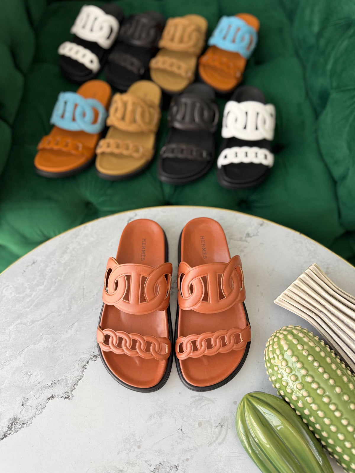 Hermes

Vip quality

Size 36 to 42

430 dhs🇦🇪🇦🇪
Zain113
♥️♥️♥️