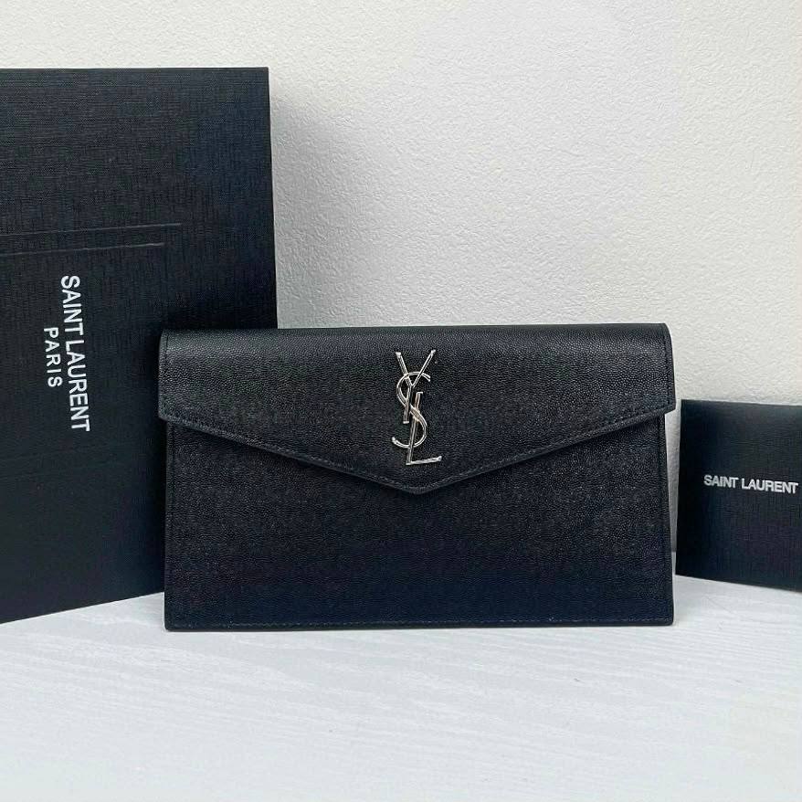 YSL 
COPY ONE 
WITH BOX 
190 dhs🇦🇪🇦🇪

Zain295
♥️♥️♥️