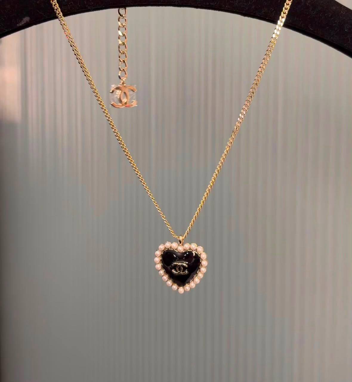 Chanel set
Necklace 
Earrings 
Master Quality 🪎

*90* AED normal box 📦

Zain48
♥️♥️♥️