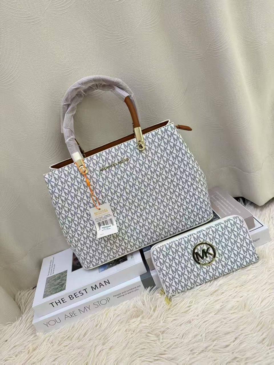 MK
110 dhs❣️

Zain143
♥️♥️♥️