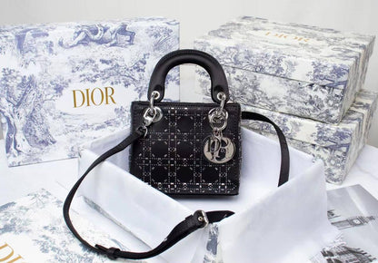 Dior

For Price 👇 WhatsApp✅
0568585901 
0507557372
0552275751 Owner Zain 👌

Zain192
♥️♥️♥️