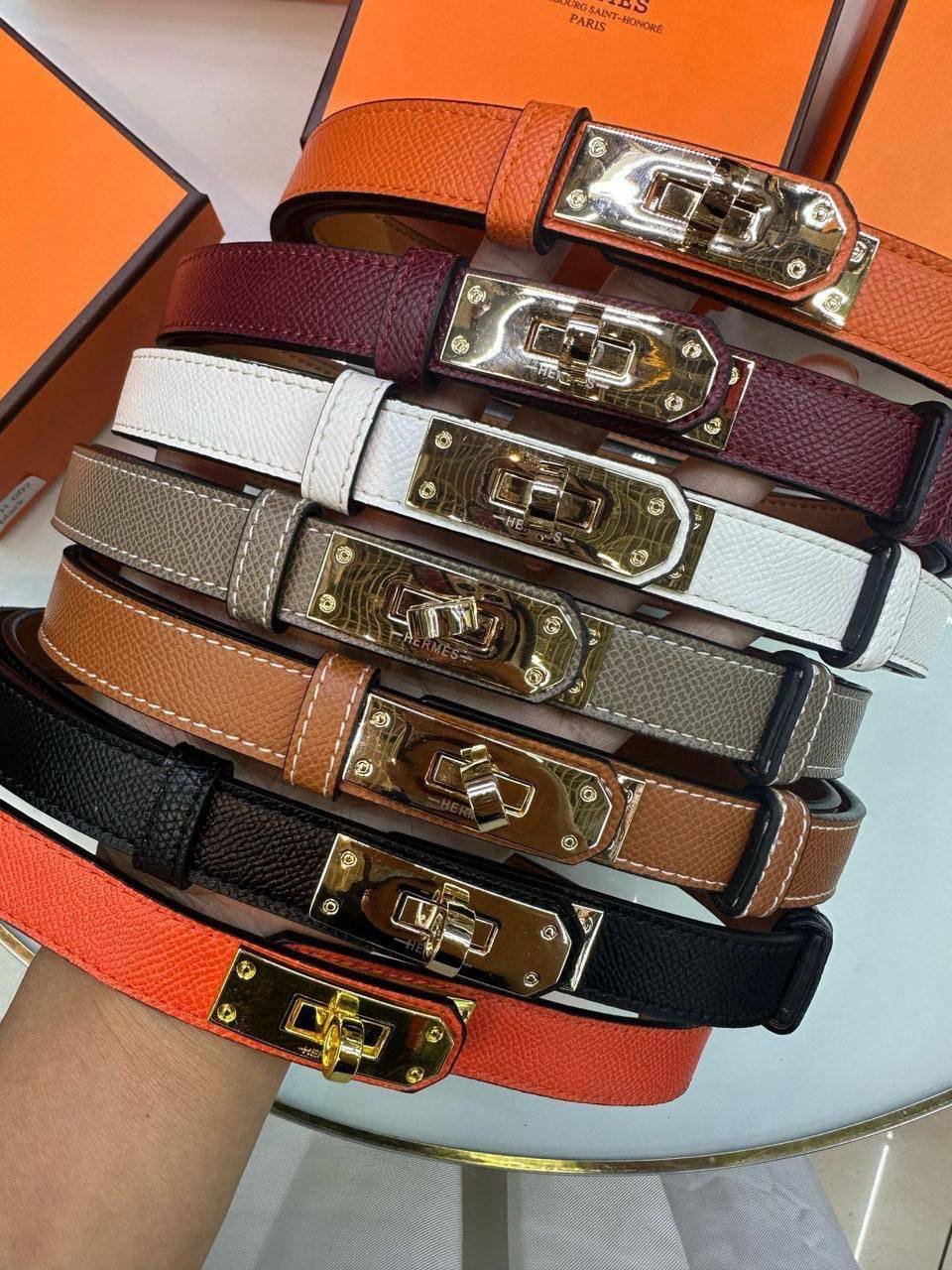 BELT 

50 dhs🪙💕

with box
🎁🎁🎁

Zain90
♥️♥️♥️