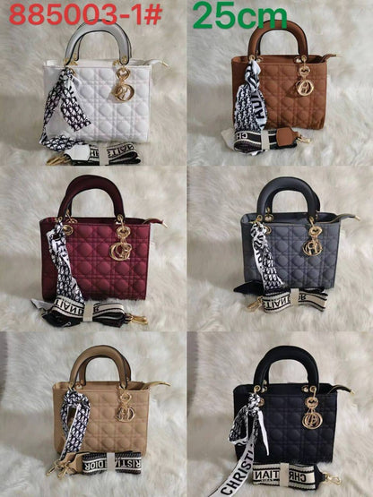 Dior
70 dhs🪙🌨️

Zain50
♥️♥️♥️