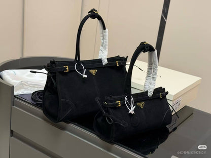 Prada Master++
300 dhs🪙🌨️
320 dhs🪙🌨️

Zain10
♥️♥️♥️