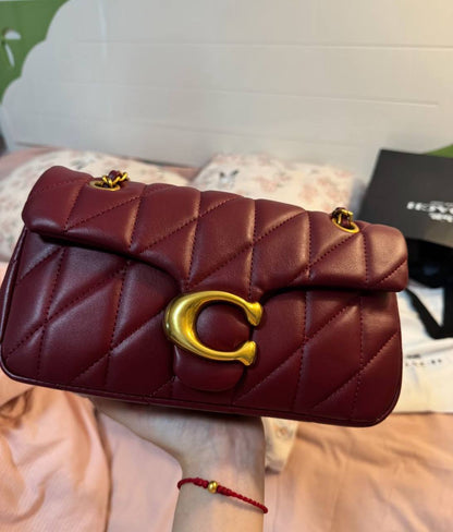 Coach

Size:26cm

With box 🎁🎁🎁

100 dhs💓

Zain148
♥️♥️♥️