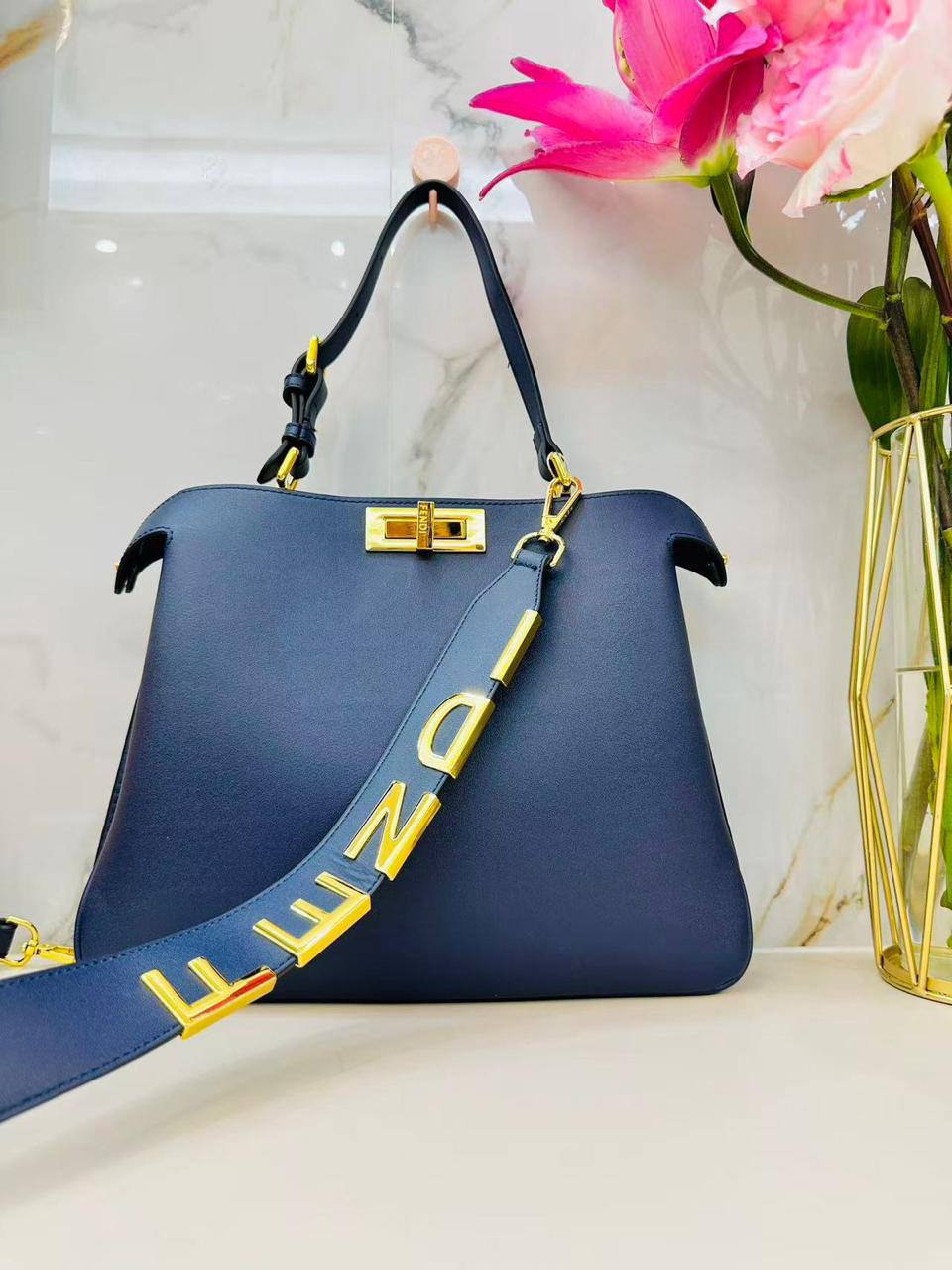Fendi

130 dhs💓

Zain143
♥️♥️♥️