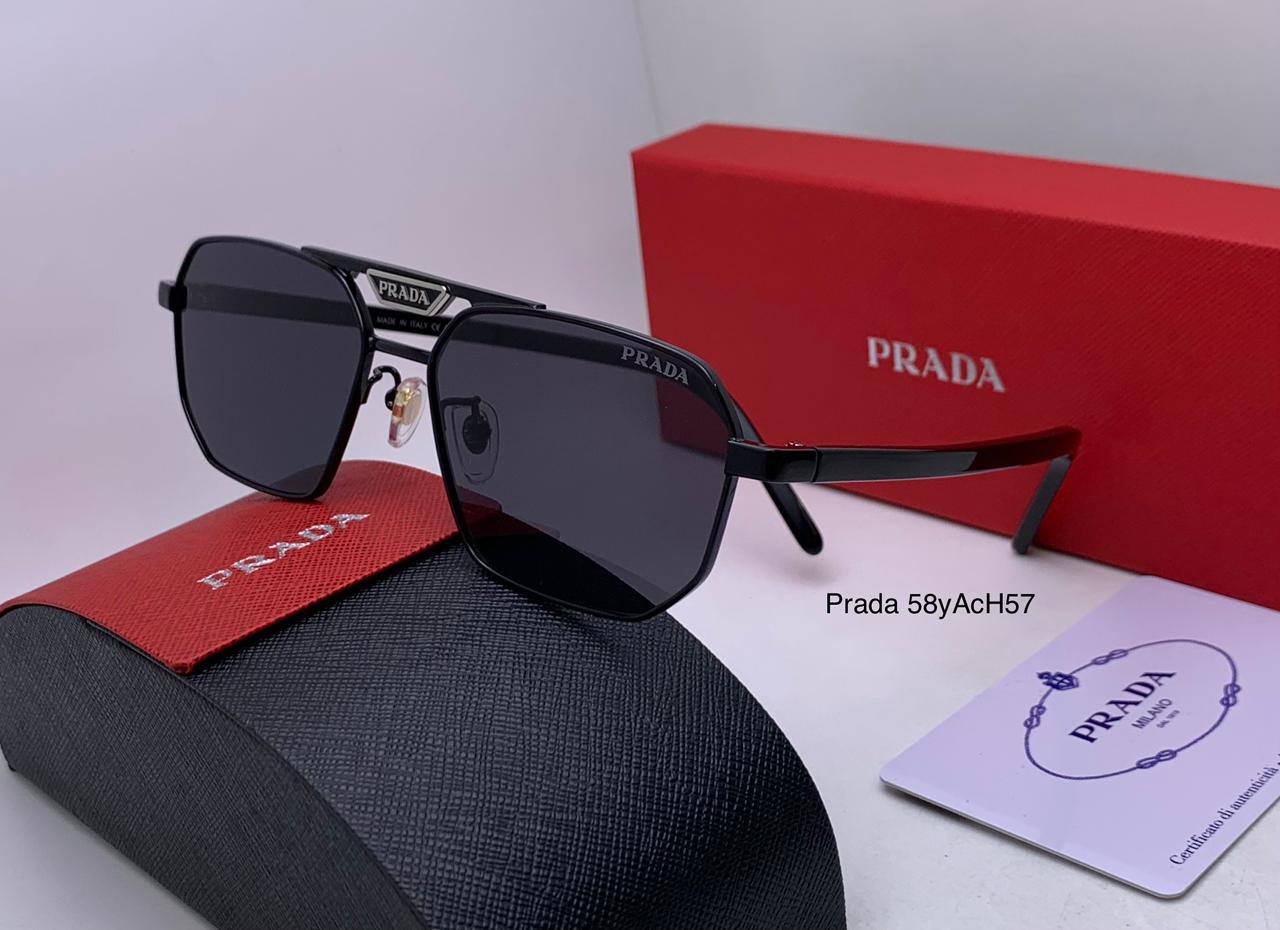 Prada
Master quality 
180 dhs🌺

Zain126
♥️♥️♥️