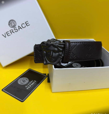 Men belt 
40 dhs🇦🇪🇦🇪

With box

Zain93
♥️♥️♥️
