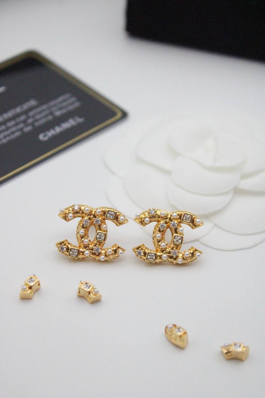 Master earrings

60 dhs 

Zain122
♥️♥️♥️