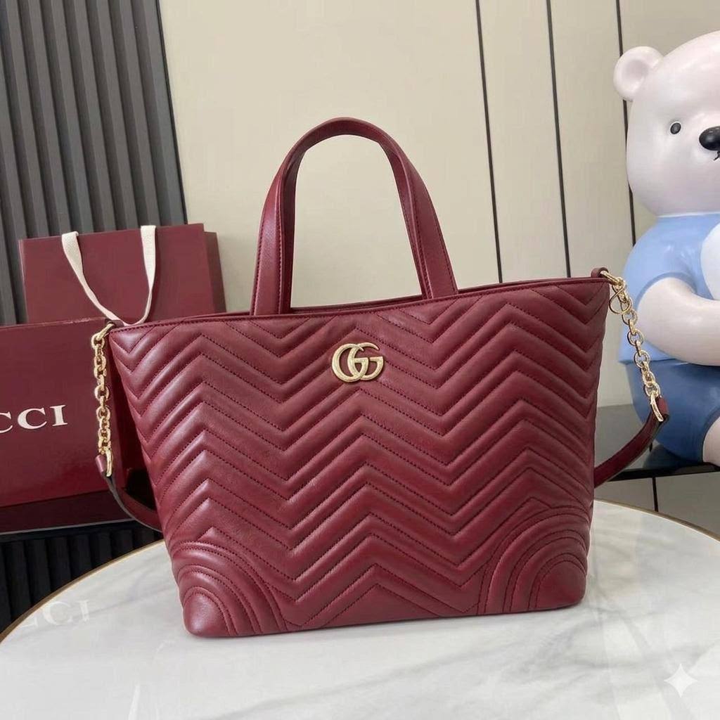 Gucci 

good quality 
100 dhs🇦🇪🇦🇪

Zain215
♥️♥️♥️