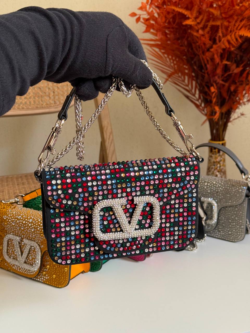 VALENTINO
20cm
310 dhs🇦🇪🇦🇪
Top quality 
With box🎁

Zain167
♥️♥️♥️