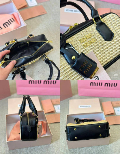 Miumiu / Dior

First quality +🎁

Size : 22 ~ 20 * 17 cm
85 dhs🇦🇪🇦🇪

 with box🎁
Zain115
♥️♥️♥️