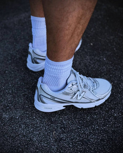 New balance 740 , 
Size 36 to 45 , 
190 dhs✅

Zain196
♥️♥️♥️