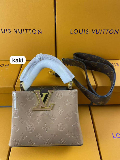 ❤️ LV Capitalcines
1️⃣ First Quality +🎁
Size : 21 * 15 cm
100 dhs🇦🇪🇦🇪

with box🎁

Zain115 
♥️♥️♥️