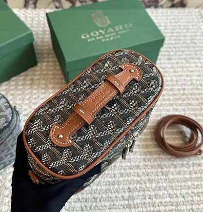 Goyard
95 dhs🇦🇪🇦🇪
with box
size 18cm

Zain26
♥️♥️♥️