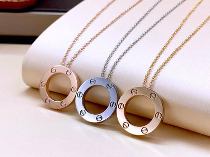 CARTIER  NECKLACE
MASTER💫✨
60 DHS✅
WITH BOX AND PAPER BAG🛍️🎁

Zain89
♥️♥️♥️