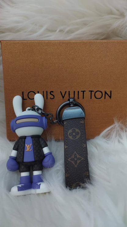 LV key holders & bags charm accessories
All sizes price 
55 dhs✅

Zain88
♥️♥️♥️