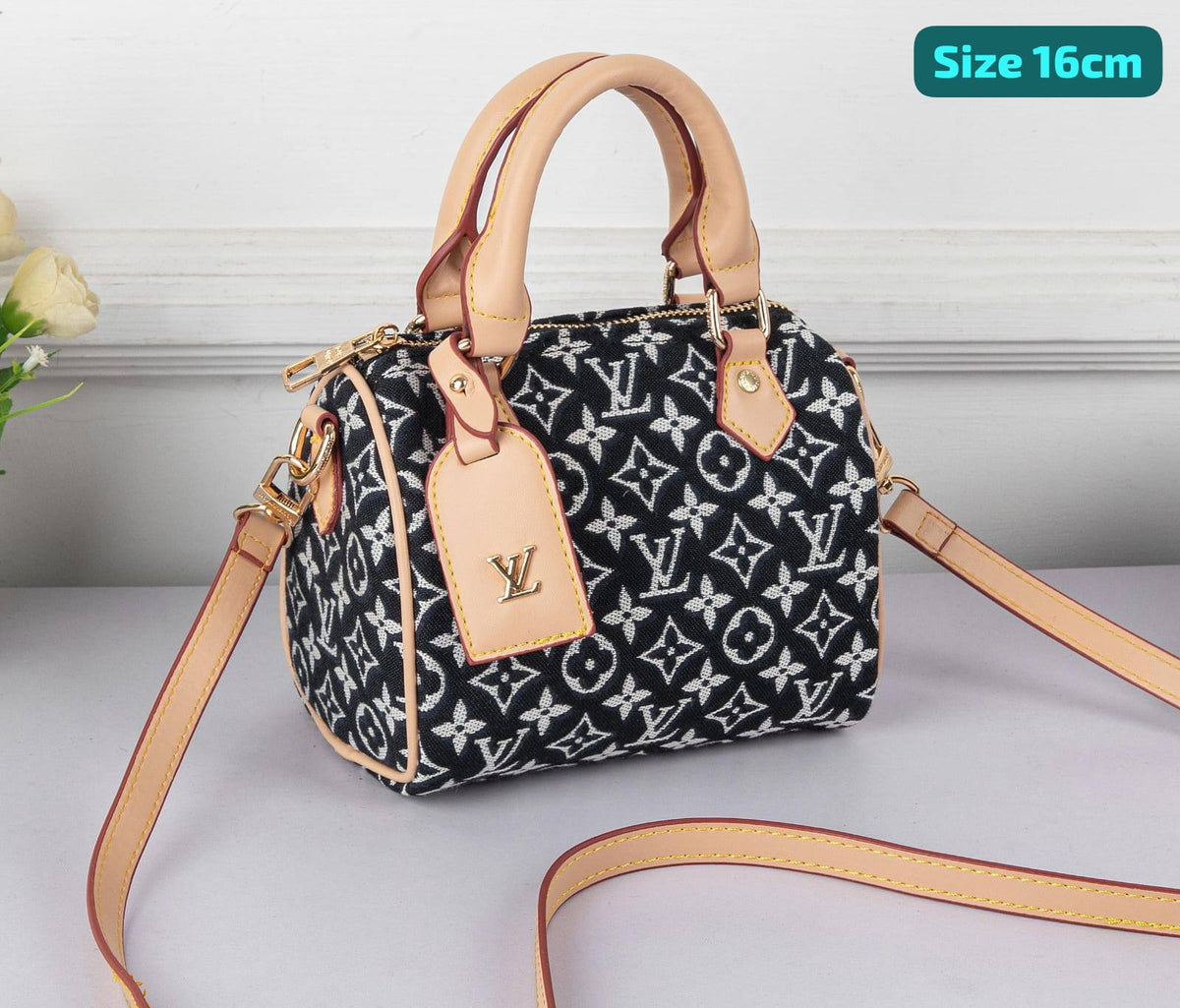 LV

Good quality 
with box 
110 dhs🇦🇪🇦🇪

Zain186
♥️♥️♥️