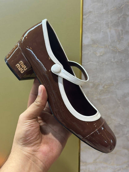 Hermes 
size 36 to 41
120 dhs👑

Zain146
♥️♥️♥️