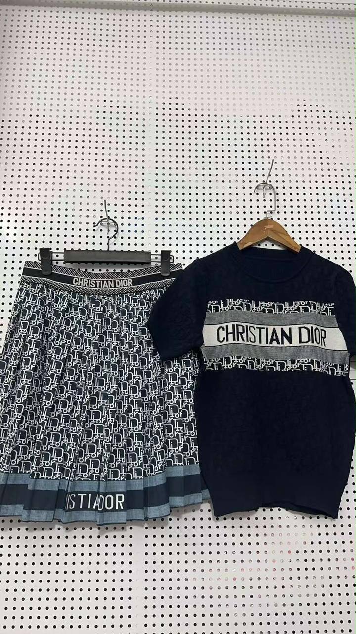 Set dress
M-2XL
140 dhs🇦🇪🇦🇪

Zain295
♥️♥️♥️