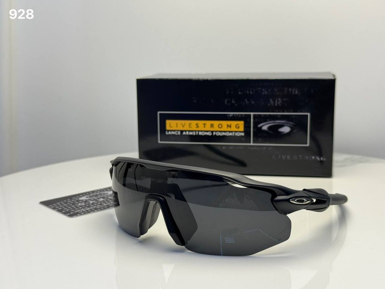 Sunglasses 

65 dhs🇦🇪🇦🇪🇦🇪

Zain182
♥️♥️♥️