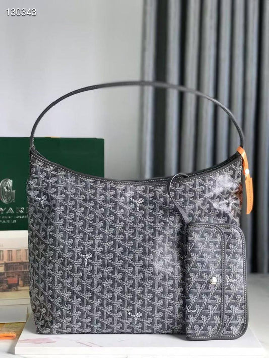 Goyard Master
220 dhs🪙💚
#42/34cm🙋‍♂️❤️

Zain228
♥️♥️♥️